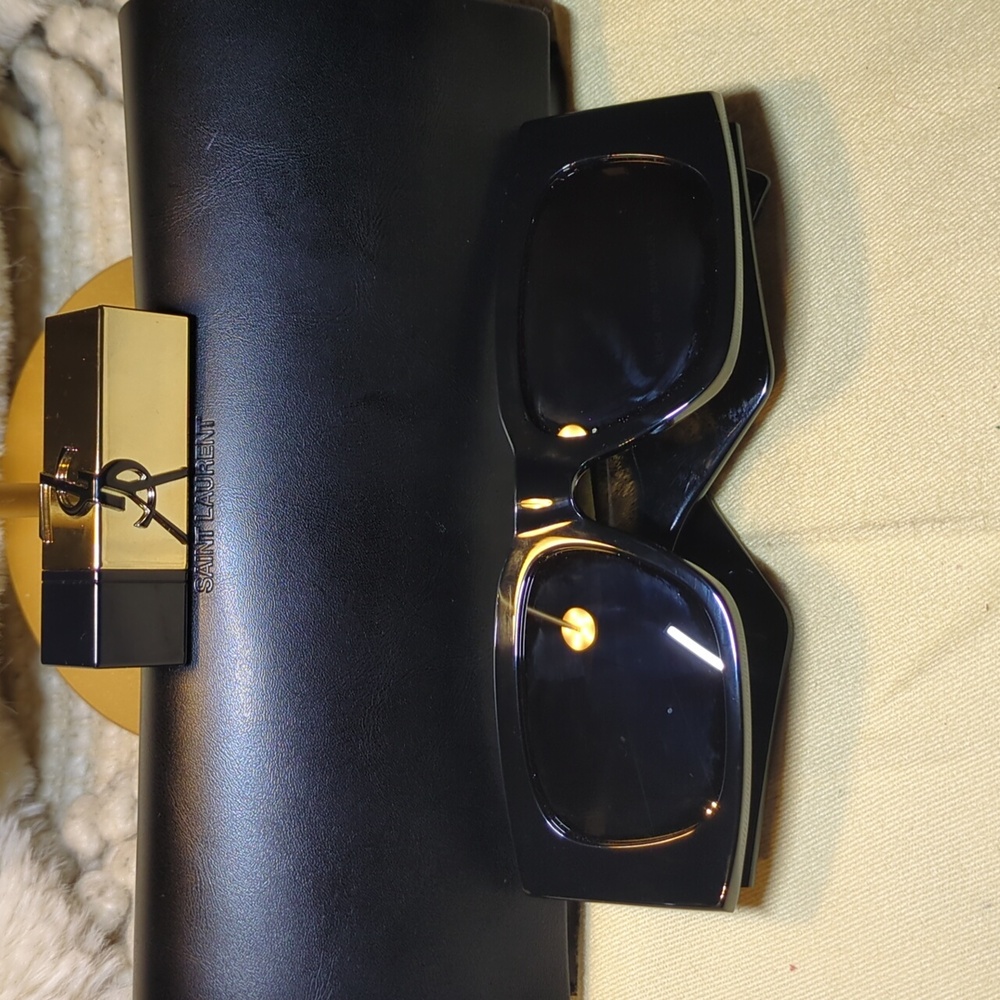 Saint Laurent (YSL) Black Rectangular Sunglasses … - image 14